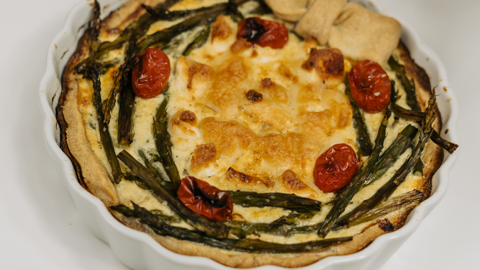 Τάρτα με σπαράγγια