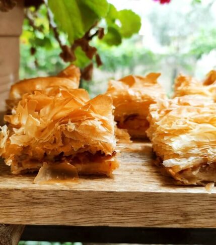 Παστουρμαδόπιτα (Πίτα Καισαρείας)