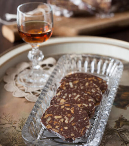kormos-sokolatas-me-roumi-i-mosaiko